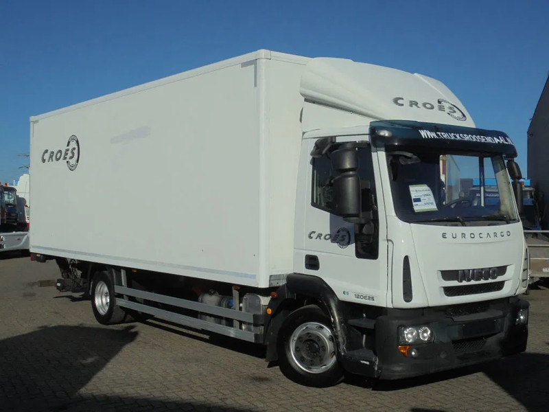 Iveco EuroCargo 120E25 + Euro 5 + Palfiinger Lift + Manual - Box truck: picture 3 Iveco EuroCargo 120E25 + Euro 5 + Palfiinger Lift + Manual - Box truck: picture 3