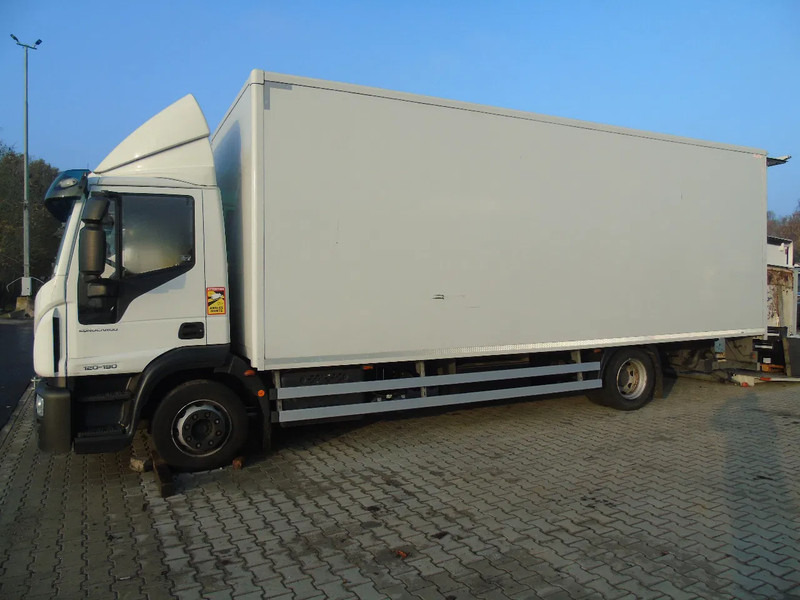Iveco Eurocargo 120E19 + euro 6 + lift + BROKEN ENGINE - Box truck: picture 2 Iveco Eurocargo 120E19 + euro 6 + lift + BROKEN ENGINE - Box truck: picture 2