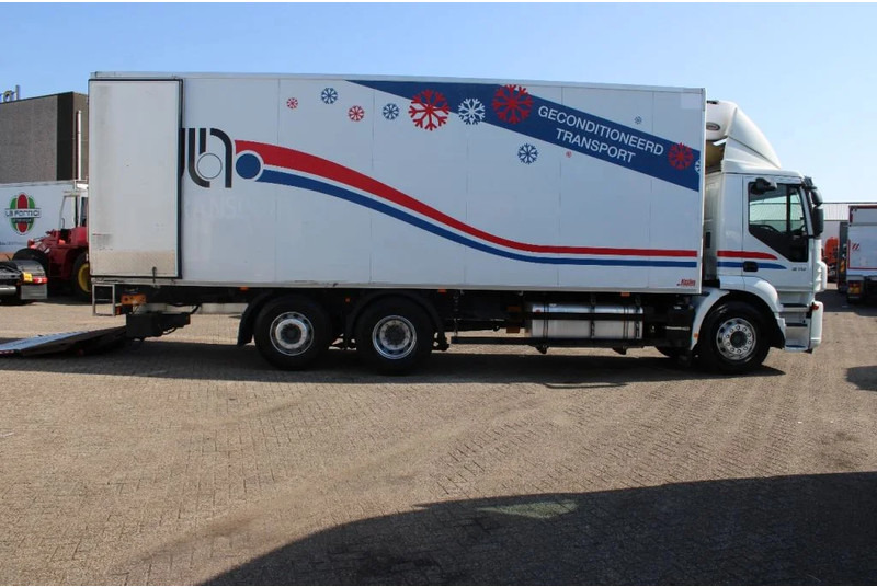 Iveco Stralis 310 + 6X2 EURO 5 + CARRIER + LIFT - Refrigerator truck: picture 5 Iveco Stralis 310 + 6X2 EURO 5 + CARRIER + LIFT - Refrigerator truck: picture 5