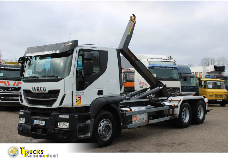 Iveco Stralis 460 + 6X2 + 20T - Hook lift truck: picture 1 Iveco Stralis 460 + 6X2 + 20T - Hook lift truck: picture 1