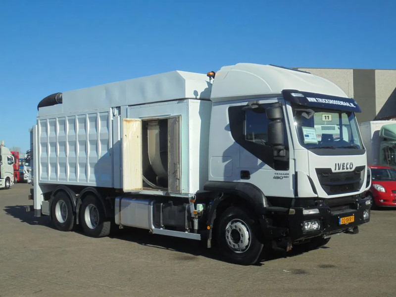 Iveco Trakker 450 + Euro 5 + Zandzuiger + Manual + 6x4 + Remote - Vacuum truck: picture 3 Iveco Trakker 450 + Euro 5 + Zandzuiger + Manual + 6x4 + Remote - Vacuum truck: picture 3