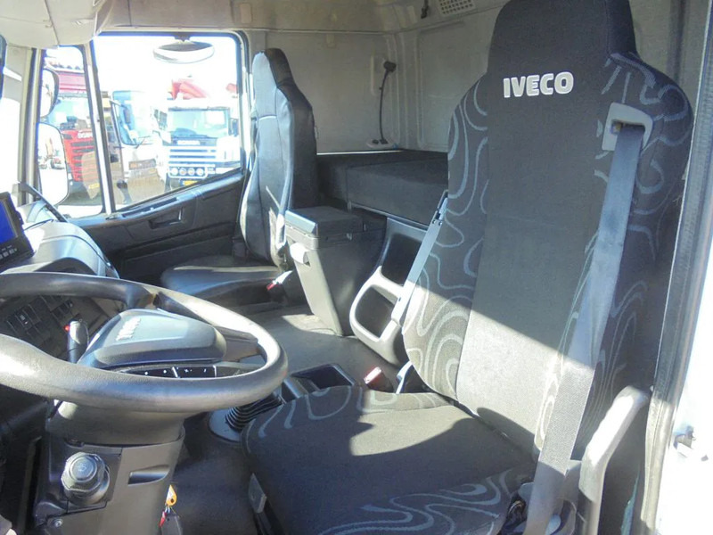Iveco Trakker 450 + Euro 5 + Zandzuiger + Manual + 6x4 + Remote - Vacuum truck: picture 4 Iveco Trakker 450 + Euro 5 + Zandzuiger + Manual + 6x4 + Remote - Vacuum truck: picture 4
