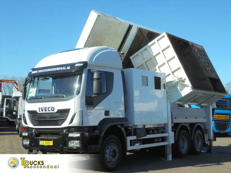 Iveco Trakker 450 + Euro 5 + Zandzuiger + Manual + 6x4 + Remote - Vacuum truck: picture 1 Iveco Trakker 450 + Euro 5 + Zandzuiger + Manual + 6x4 + Remote - Vacuum truck: picture 1