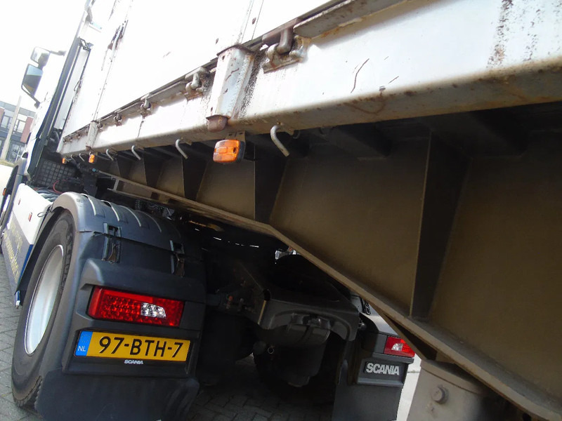 Tipper semi-trailer Kwb HYVA 3x SAF + PERFECT STATE: picture 10