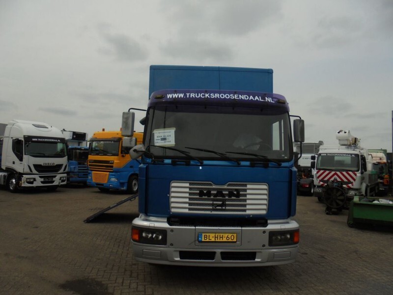 MAN 12 .225 + MANUAL - Horse truck: picture 4 MAN 12 .225 + MANUAL - Horse truck: picture 4