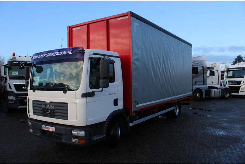 MAN TGL 12.210 + MANUAL + 2.70HEIGHT + CAMERA - Curtainsider truck: picture 3 MAN TGL 12.210 + MANUAL + 2.70HEIGHT + CAMERA - Curtainsider truck: picture 3