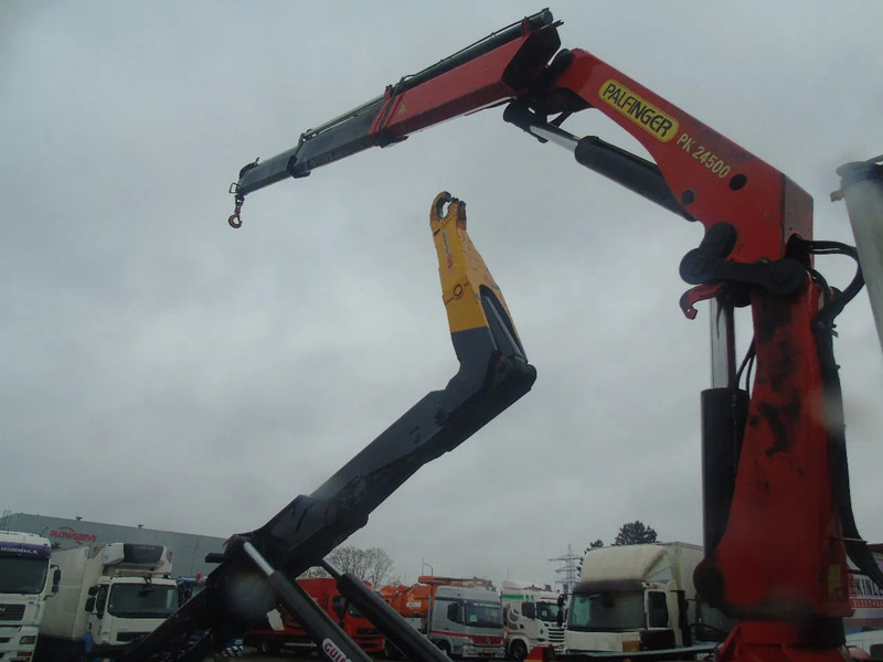Hook lift truck, Crane truck MAN TGS 35.440 + PALFINGER 24500 + 8X4 + EURO 5 + REMOTE: picture 13