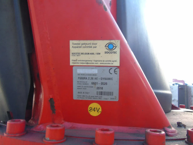 Mercedes-Benz Arocs 3251 + FASSI 660RA .26.HE 6x Extensions + 4x JIB + 8x4 + remote - Crane truck: picture 5 Mercedes-Benz Arocs 3251 + FASSI 660RA .26.HE 6x Extensions + 4x JIB + 8x4 + remote - Crane truck: picture 5