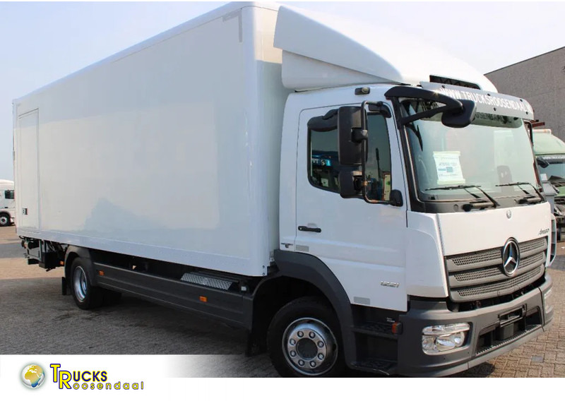 Mercedes-Benz Atego 1221 + EURO 6 + LIFT + 12t - Box truck: picture 1 Mercedes-Benz Atego 1221 + EURO 6 + LIFT + 12t - Box truck: picture 1