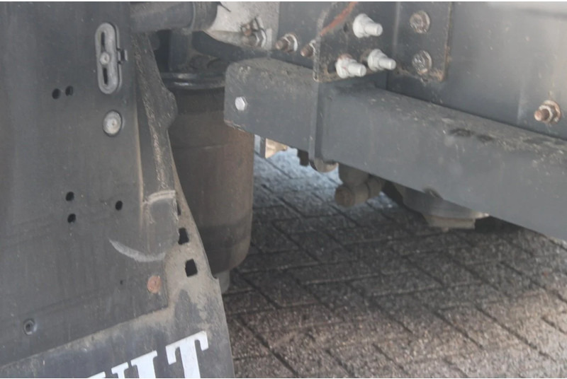 Tank truck Renault Premium 430DXI + 13400liter EURO 5: picture 12 Tank truck Renault Premium 430DXI + 13400liter EURO 5: picture 12