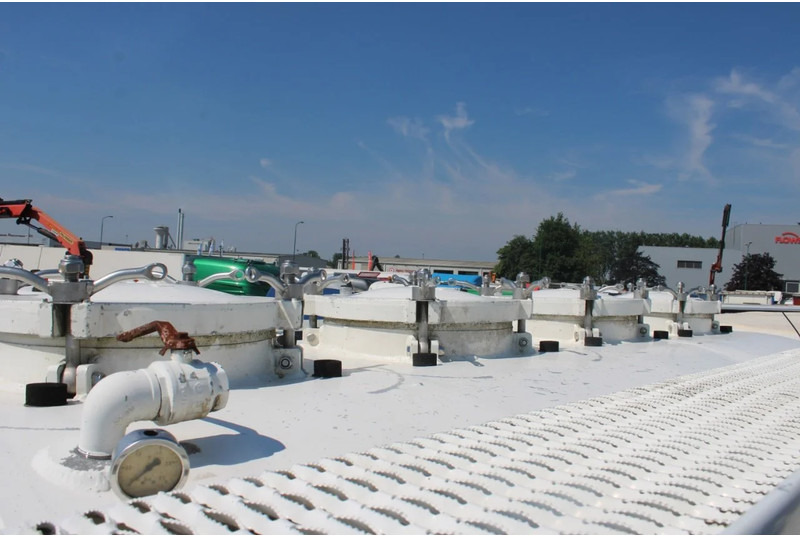 Tank truck Renault Premium 430DXI + 13400liter EURO 5: picture 19 Tank truck Renault Premium 430DXI + 13400liter EURO 5: picture 19