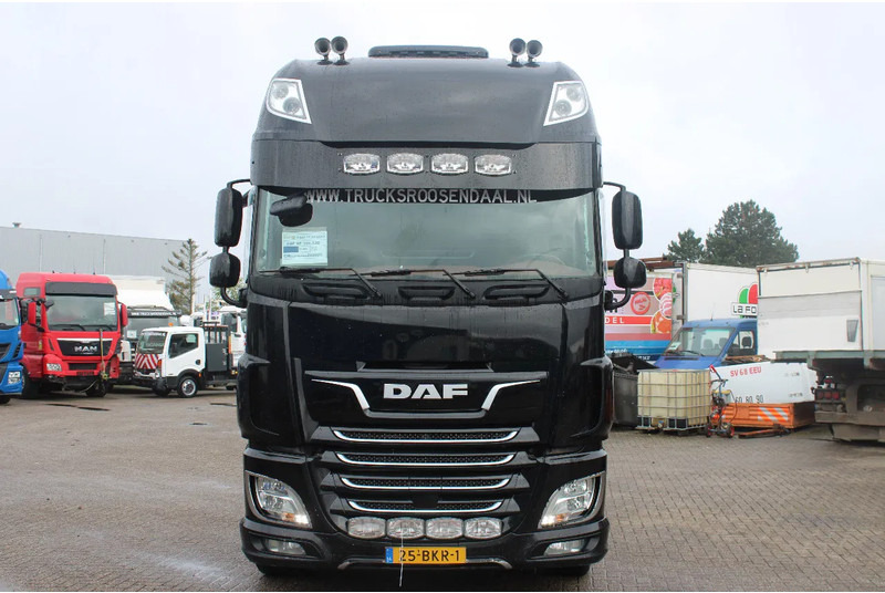DAF XF 530 + EURO 6 + mega + full Options !!! - Tractor unit: picture 2 DAF XF 530 + EURO 6 + mega + full Options !!! - Tractor unit: picture 2