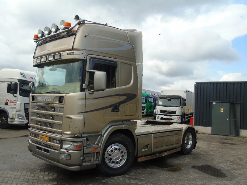Scania R124-420 + PERFECT SHOWMODEL - Tractor unit: picture 2 Scania R124-420 + PERFECT SHOWMODEL - Tractor unit: picture 2