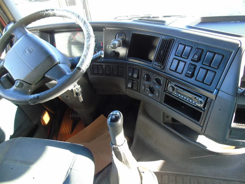 Volvo FH 420 + XL CABINE + EURO 5+ MANUAL - Tractor unit: picture 5 Volvo FH 420 + XL CABINE + EURO 5+ MANUAL - Tractor unit: picture 5
