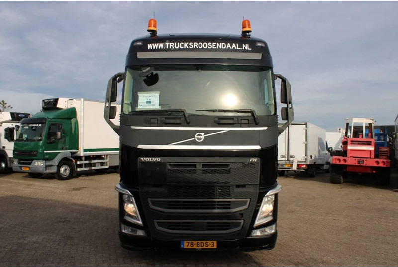 Volvo FH 460 + EURO 6 + 6X2 + ADR - Tractor unit: picture 2 Volvo FH 460 + EURO 6 + 6X2 + ADR - Tractor unit: picture 2
