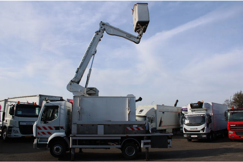 Renault Midlum 220 + manual - Truck: picture 2 Renault Midlum 220 + manual - Truck: picture 2