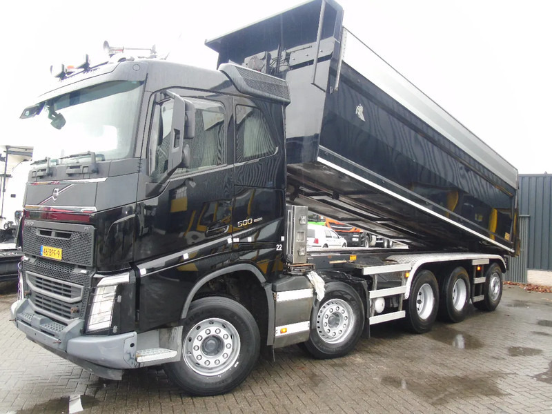 Volvo FH 500 + 10X4 + 33 CUB + SMALL DAMAGE CAB - Tipper: picture 2 Volvo FH 500 + 10X4 + 33 CUB + SMALL DAMAGE CAB - Tipper: picture 2