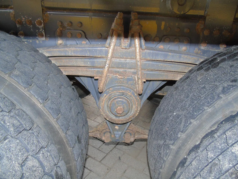 Volvo FH 500 + 8X4 + SPRING + EURO 5 + RETARDER - Tipper: picture 3 Volvo FH 500 + 8X4 + SPRING + EURO 5 + RETARDER - Tipper: picture 3