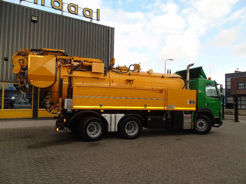 Volvo FMX 420 + 15.000L + URACA + 6X4 + EURO 5 - Vacuum truck: picture 3 Volvo FMX 420 + 15.000L + URACA + 6X4 + EURO 5 - Vacuum truck: picture 3