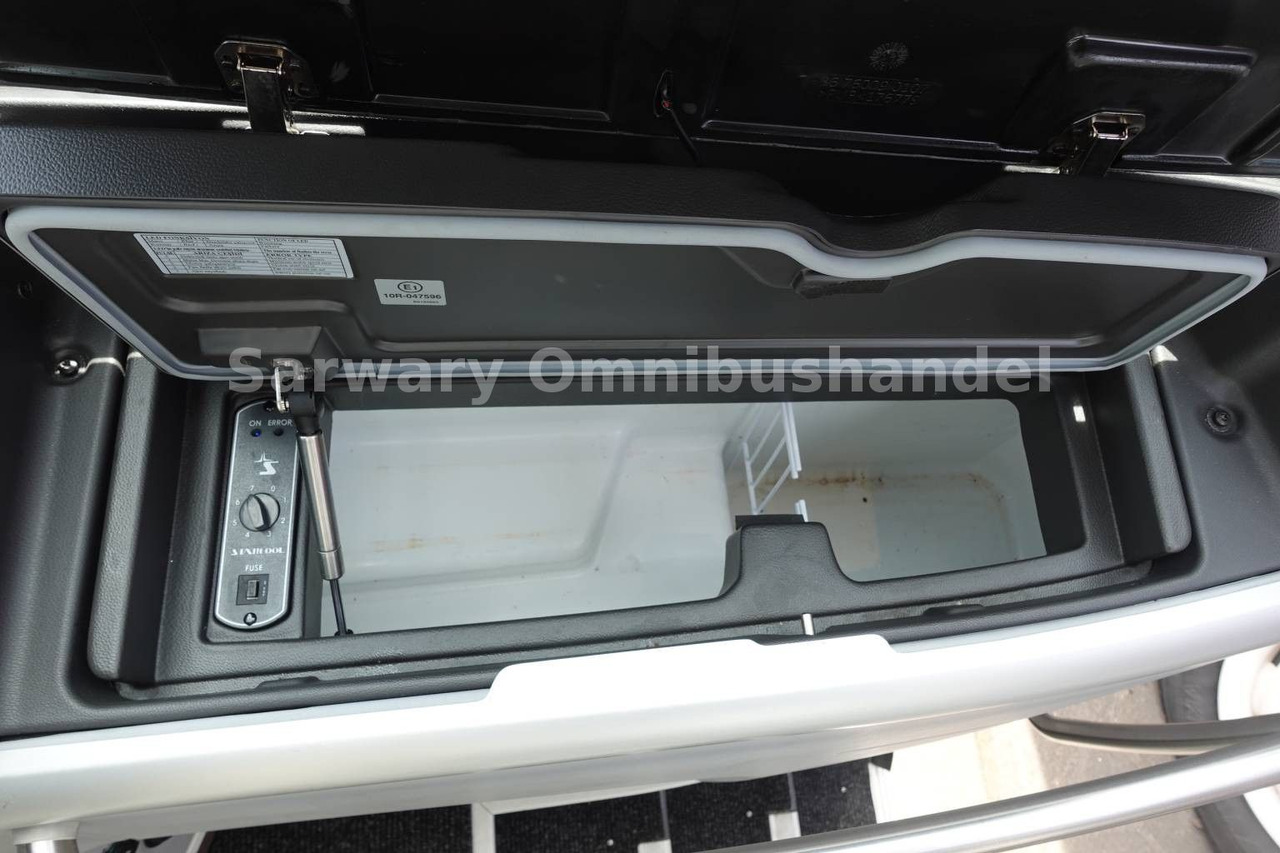 Coach MAN R07 Lion´s Coach *Tourismo*Travego*73.790km Orig: picture 19 Coach MAN R07 Lion´s Coach *Tourismo*Travego*73.790km Orig: picture 19