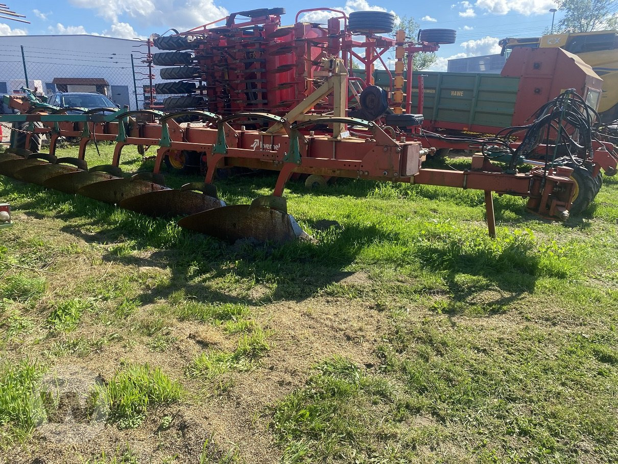 Kverneland BE 100 - Plow: picture 2 Kverneland BE 100 - Plow: picture 2
