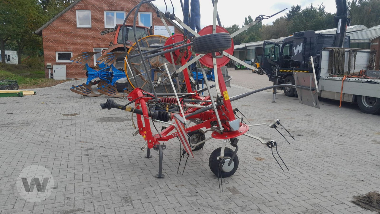 Massey Ferguson TD 524 DN - Tedder/ Rake: picture 5 Massey Ferguson TD 524 DN - Tedder/ Rake: picture 5