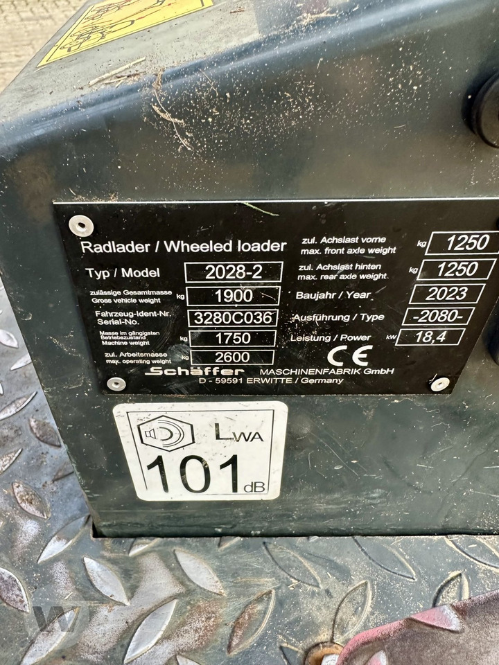 Schäffer 2028 - Compact loader: picture 2 Schäffer 2028 - Compact loader: picture 2