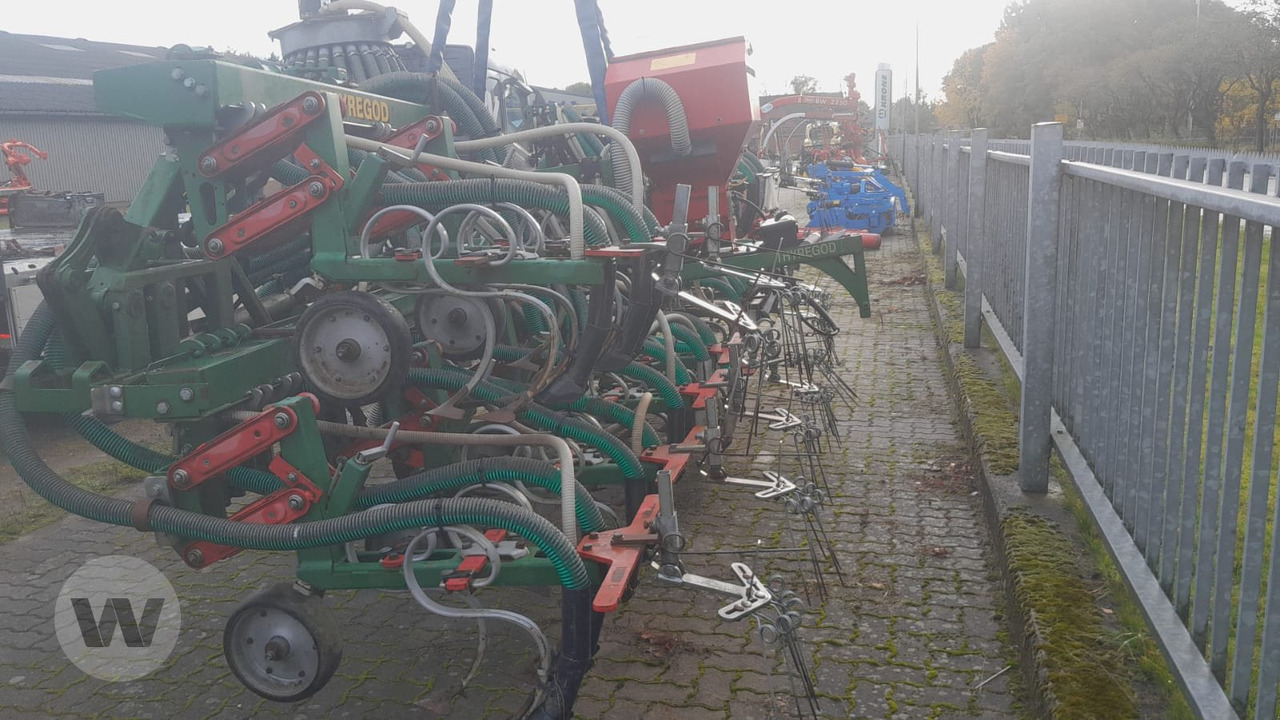 Thyregod TRV 12 - Slurry injector: picture 2 Thyregod TRV 12 - Slurry injector: picture 2