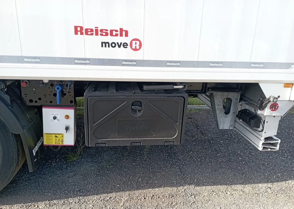 Reisch 3x Ruchoma podłoga 2 - 2022 , 1-2023 - Walking floor semi-trailer: picture 4 Reisch 3x Ruchoma podłoga 2 - 2022 , 1-2023 - Walking floor semi-trailer: picture 4