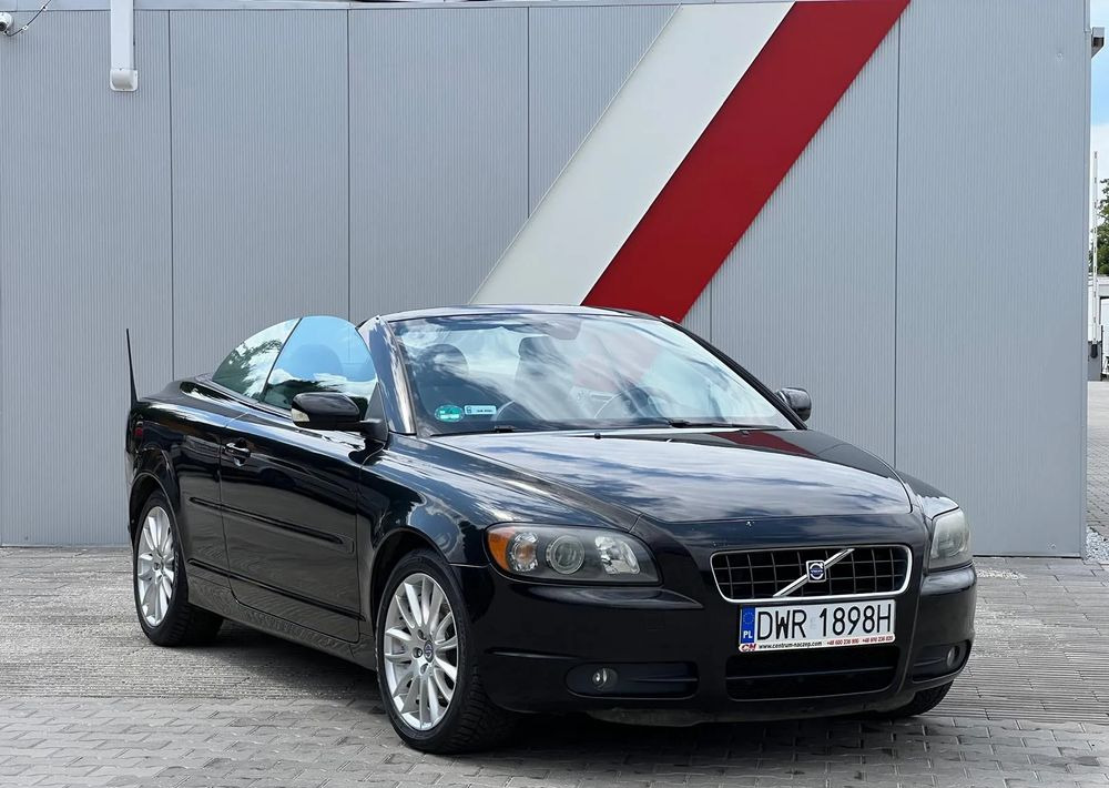 Volvo C70 2.4 Momentum - Car: picture 3 Volvo C70 2.4 Momentum - Car: picture 3