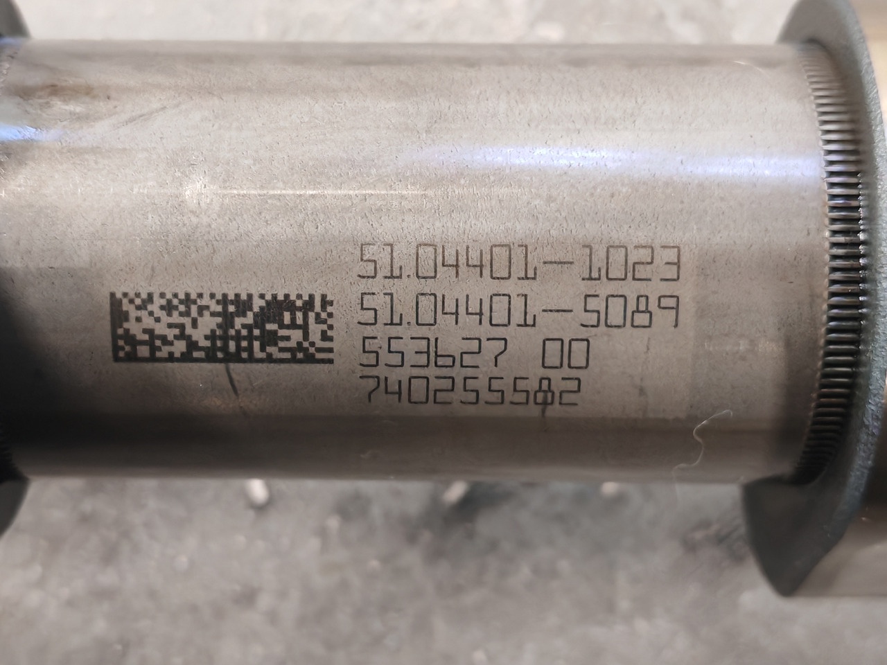 MAN TGS TGX EURO 6 / D2676LF / CAMSHAFT / 51044011023 - Camshaft: picture 3 MAN TGS TGX EURO 6 / D2676LF / CAMSHAFT / 51044011023 - Camshaft: picture 3