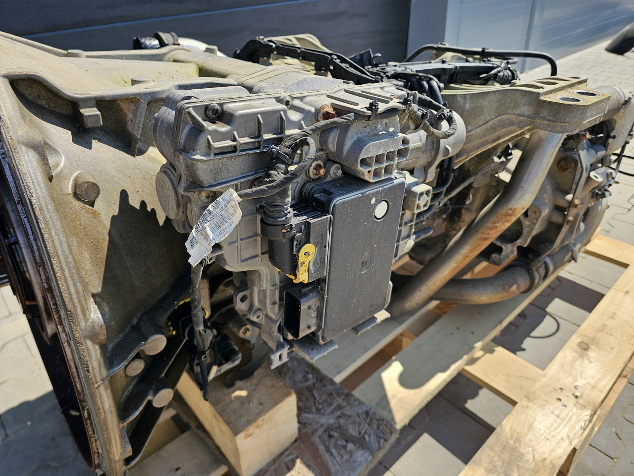 MERCEDES-BENZ ACTROS ANTOS / GEARBOX / G211-12 / RETARDER / WORLDWIDE DELIVERY - Gearbox: picture 4 MERCEDES-BENZ ACTROS ANTOS / GEARBOX / G211-12 / RETARDER / WORLDWIDE DELIVERY - Gearbox: picture 4