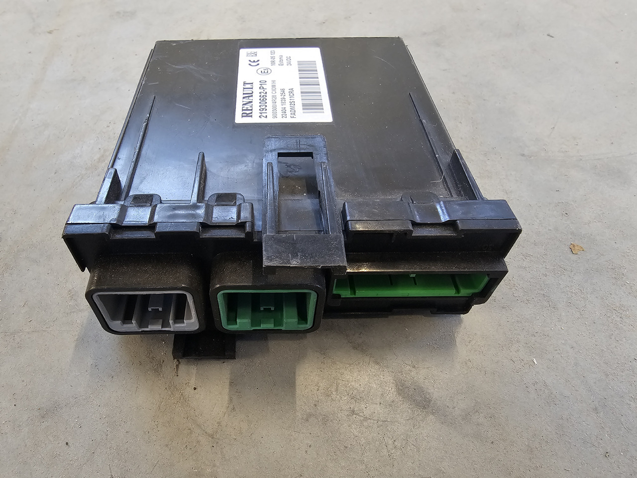 RENAULT RANGE T / CIOM HI CONTROL UNIT / 21930662 P10 - ECU: picture 3 RENAULT RANGE T / CIOM HI CONTROL UNIT / 21930662 P10 - ECU: picture 3
