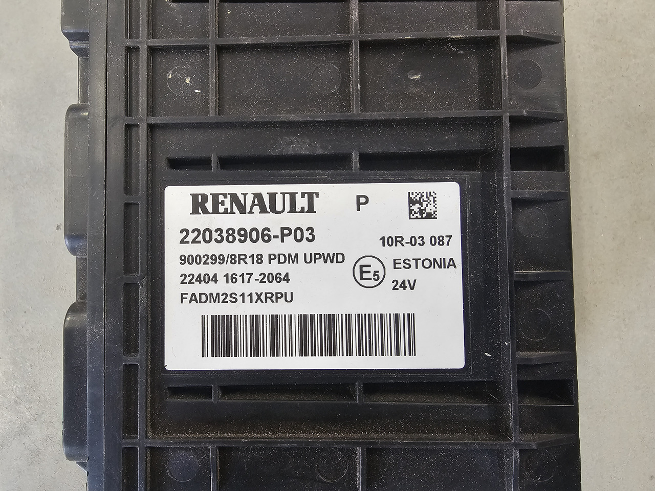 RENAULT RANGE T / PDM DOOR CONTROL UNIT - ECU: picture 4 RENAULT RANGE T / PDM DOOR CONTROL UNIT - ECU: picture 4