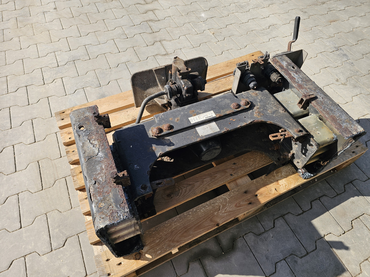 VOLVO FH FM / ROCKINGER TRAILER COUPLING / COMPLETE - Fifth wheel coupling: picture 4 VOLVO FH FM / ROCKINGER TRAILER COUPLING / COMPLETE - Fifth wheel coupling: picture 4