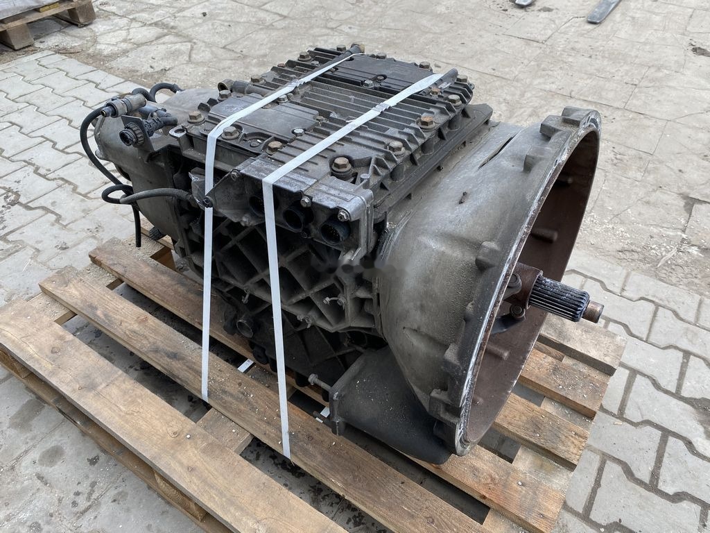 Volvo ISHIFT RENAULT PREMIUM MAGNUM DXI FH FM VT2412B Renault VT2412B - Gearbox for Truck: picture 5 Volvo ISHIFT RENAULT PREMIUM MAGNUM DXI FH FM VT2412B Renault VT2412B - Gearbox for Truck: picture 5