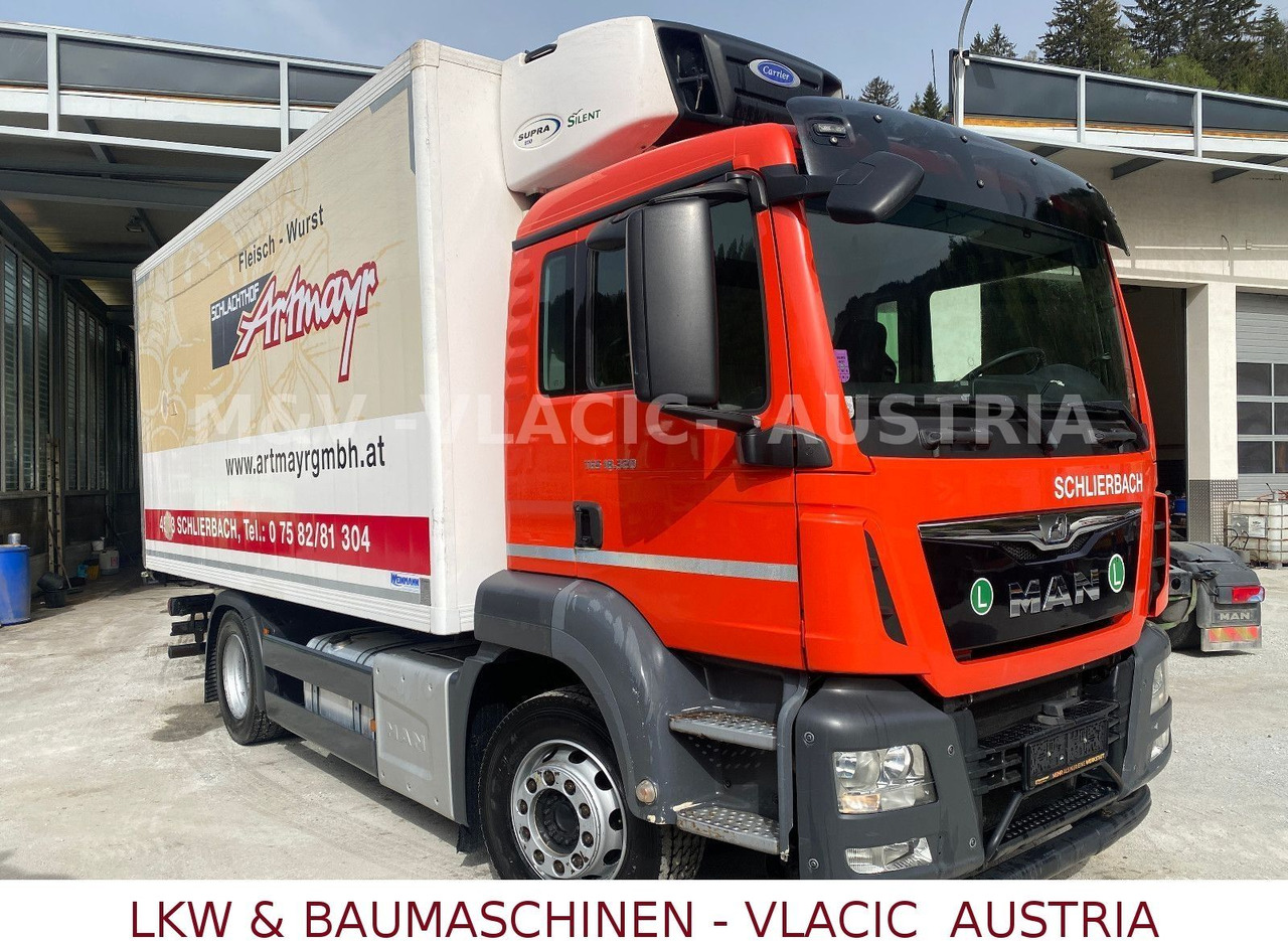 MAN 18.320 Kühlkoffer mit Fleischgehänge - Refrigerator truck: picture 2 MAN 18.320 Kühlkoffer mit Fleischgehänge - Refrigerator truck: picture 2