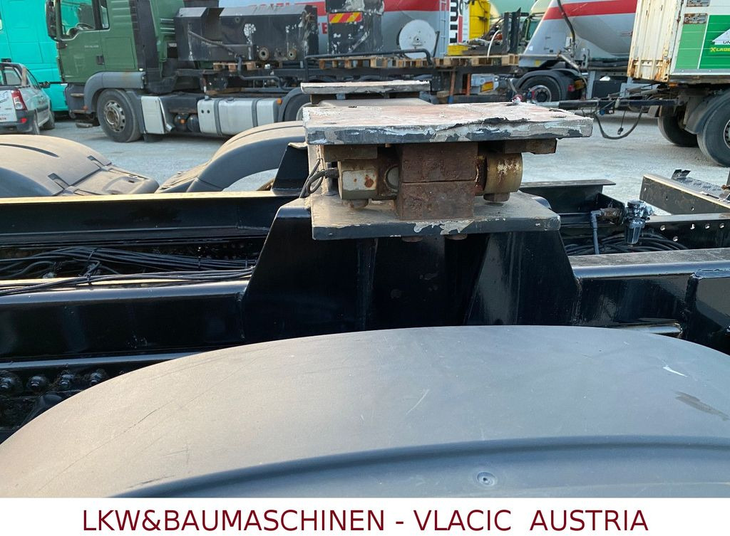 Cab chassis truck MAN TGS 26.440 6x2 mit Lift und Lenkachse MAN TGS 26.440 6x2 mit Lift und Lenkachse: picture 12
