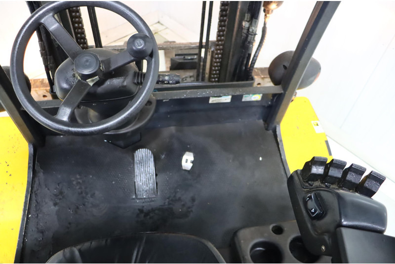 Electric forklift Carer F60HD2: picture 9