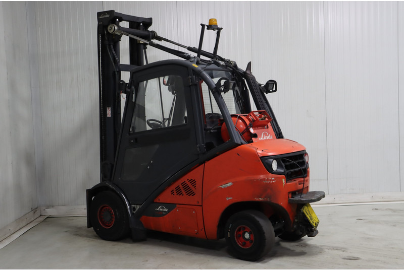 Linde H35T-02 - LPG forklift: picture 4 Linde H35T-02 - LPG forklift: picture 4