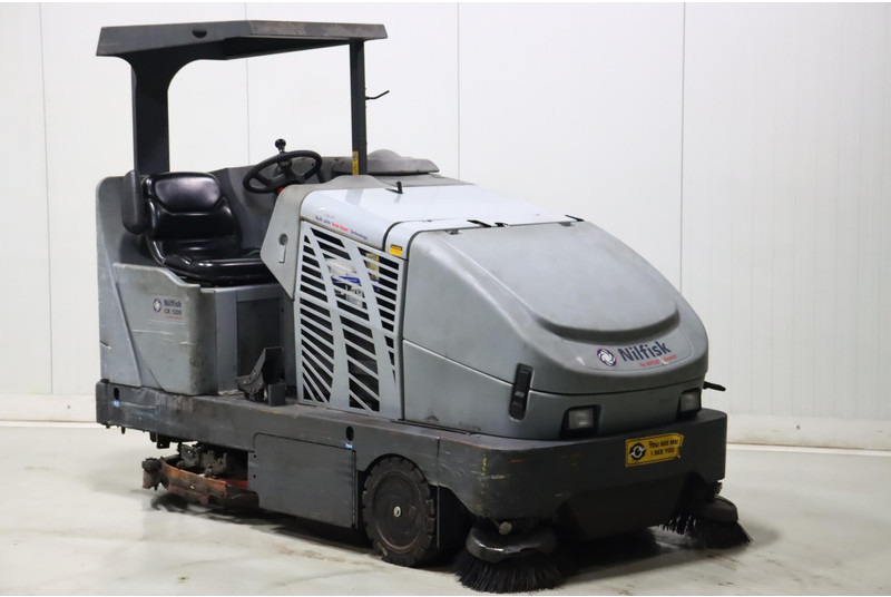 Nilfisk CR1200 - Scrubber dryer: picture 1 Nilfisk CR1200 - Scrubber dryer: picture 1