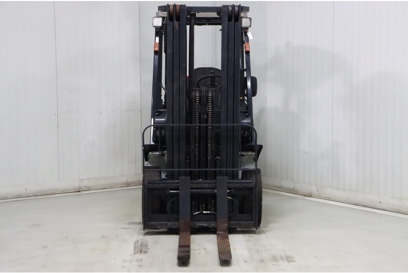 Nissan U1D2A20LQ - LPG forklift: picture 2 Nissan U1D2A20LQ - LPG forklift: picture 2