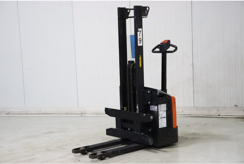 Rocla SW12ac - Stacker: picture 3 Rocla SW12ac - Stacker: picture 3