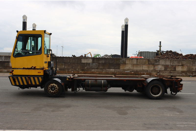 Terberg BC182 - Terminal tractor: picture 5 Terberg BC182 - Terminal tractor: picture 5