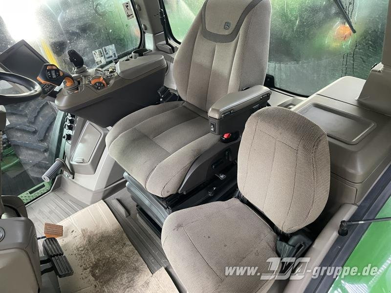 John Deere 7R 310 - Farm tractor: picture 3 John Deere 7R 310 - Farm tractor: picture 3