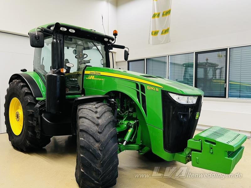 John Deere 8310R - Farm tractor: picture 2 John Deere 8310R - Farm tractor: picture 2