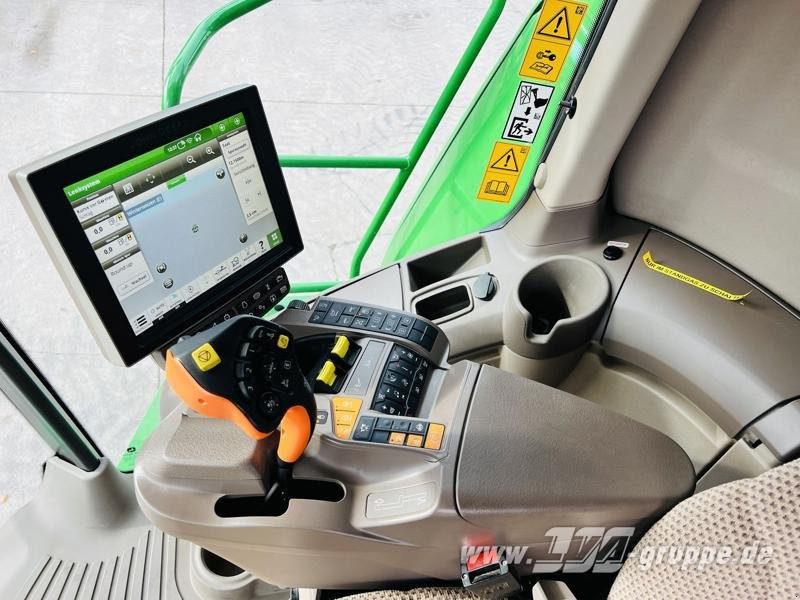 Combine harvester John Deere S790: picture 10