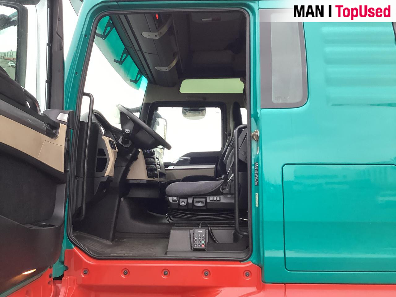 MAN TGX 18.510 4X2 LLS-U - Tractor unit: picture 3 MAN TGX 18.510 4X2 LLS-U - Tractor unit: picture 3