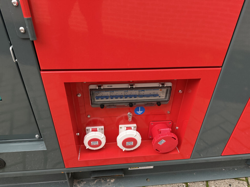 New Generator set BAUER 124 KVA: picture 7