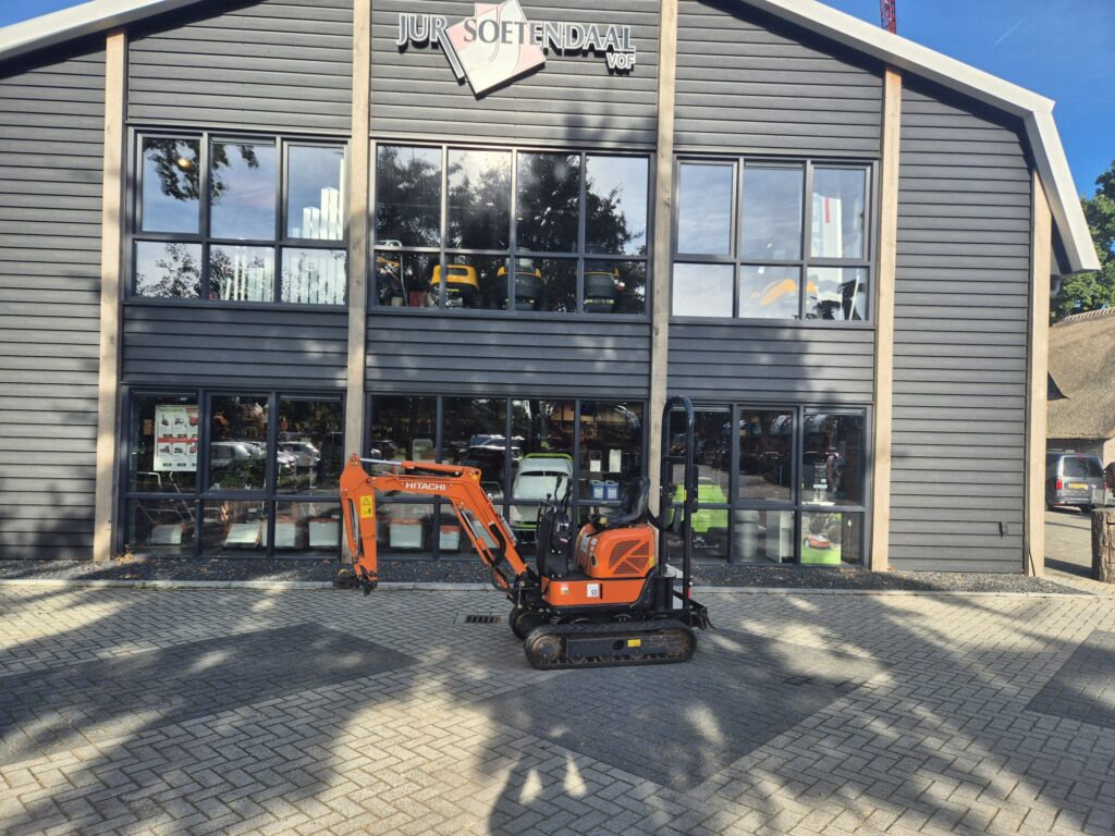 HITACHI ZX10U-2 minidigger - Mini excavator: picture 1 HITACHI ZX10U-2 minidigger - Mini excavator: picture 1